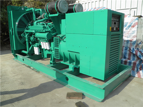 洮南出租发电机 发电机组厂家：柴油发电机组的控制屏的作用是什么？