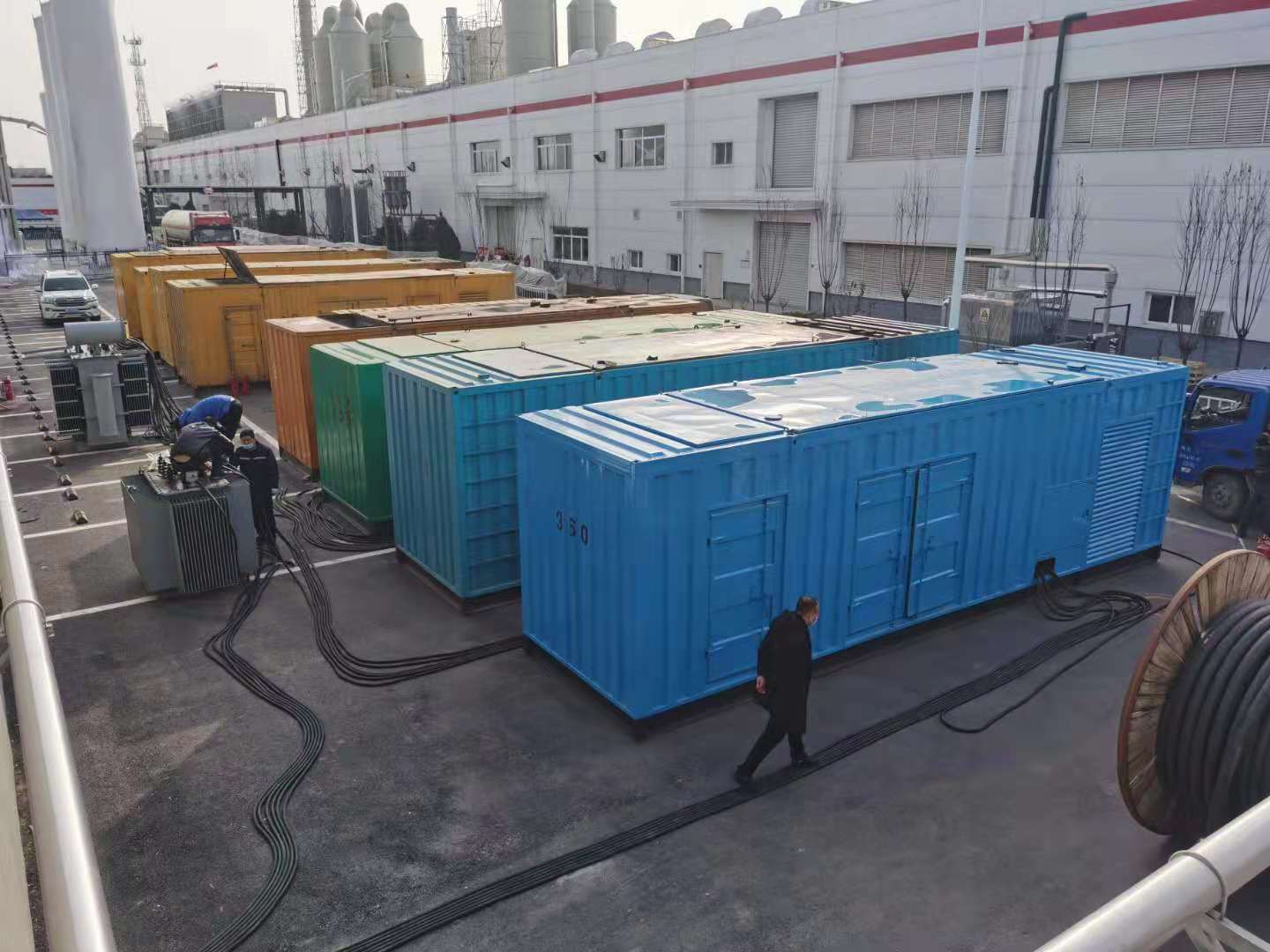 洮南发电机出租-两相发电机与三相发电机有何区别?