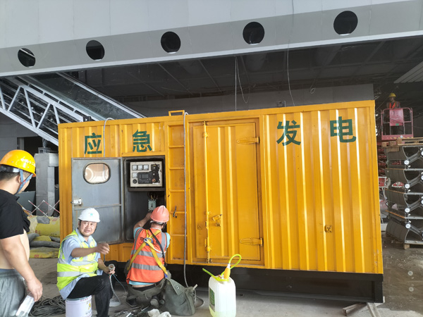 洮南怎样判断空气滤清器是否需要更换？