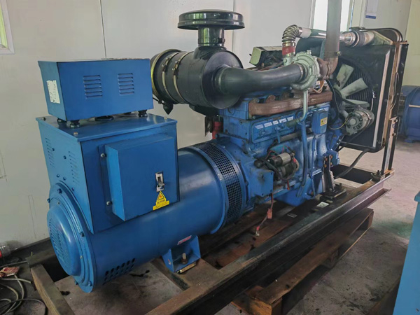 洮南100kW柴油发电机组使用多级机油有哪些优缺点？